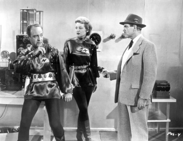 Кто это смотрит? За счет чего существуют трэшовые хорроры