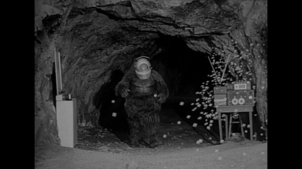 Кто это смотрит? За счет чего существуют трэшовые хорроры