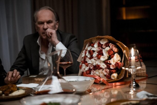 Главные премьеры декабря: что смотреть на стримингах Главные премьеры декабря: что смотреть на стримингах